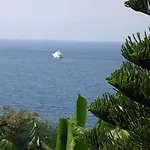 Bed and breakfast Bay 3*