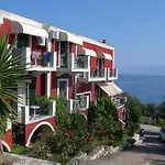 Bay Bed and Breakfast Απραός