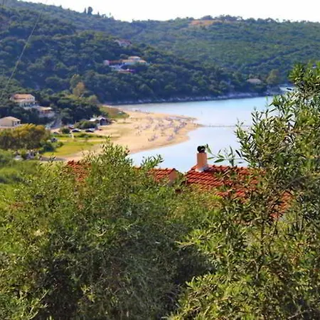 Bed and Breakfast Bay Απραός
