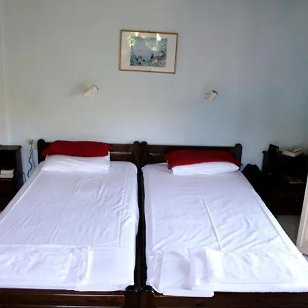 Bay Bed & Breakfast 3*