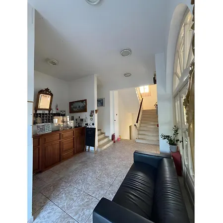 Bay Bed & Breakfast Apraos