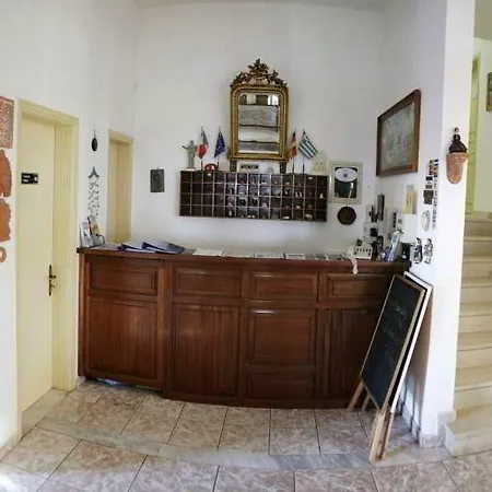 Bay Bed and breakfast 3*