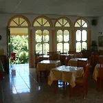 Bed & Breakfast Bay 3*
