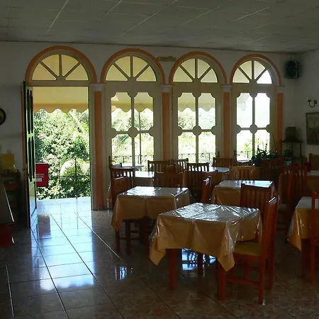 Bed & Breakfast Bay 3*